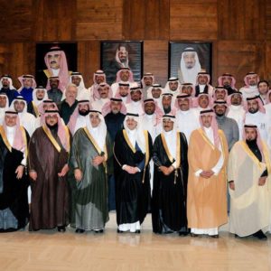 عام / الأمير سعود بن نايف يدشن مبادرة “نقوش الشرقية” خلال مجلس الاثنينية الأسبوعي