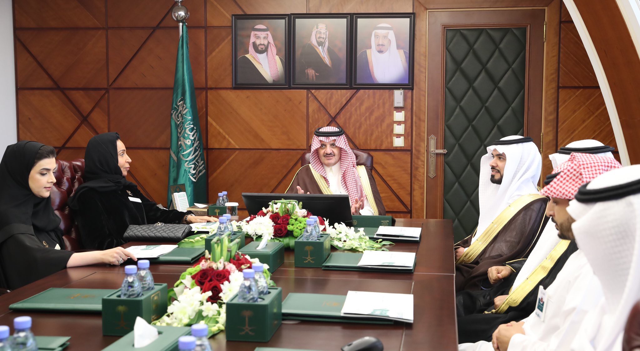 في زيارة مجلس المسؤولية الاجتماعية للأمير سعود بن نايف: القيادة حريصة على الاستثمار في الإنسان السعودي
